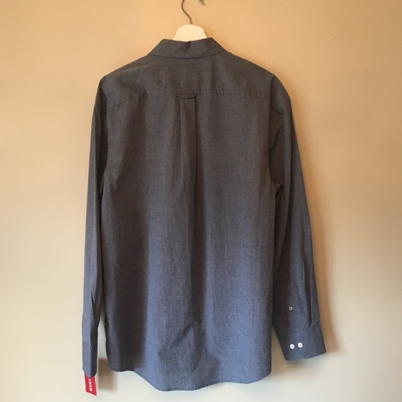 Men’s Izod Button Up - Picture 3 of 5